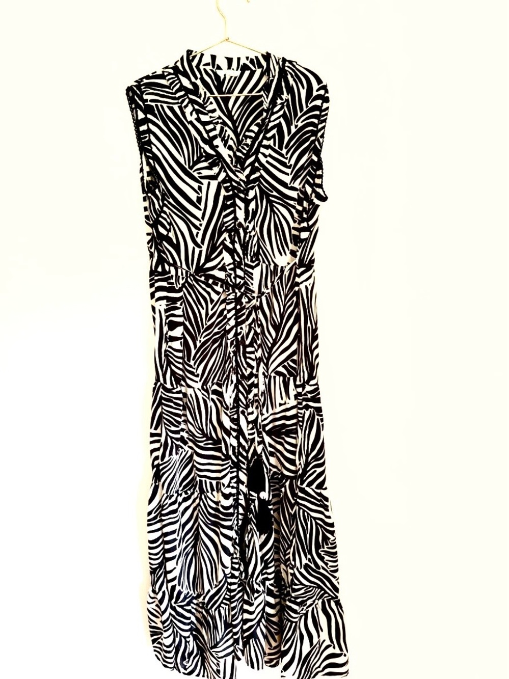 Sleeveless Black and White Zebra Print Midi Dress